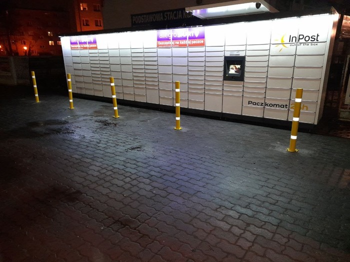 Parcel Locker SCZ10M Przy stacji kontroli pojazdów od ul. Warcisława