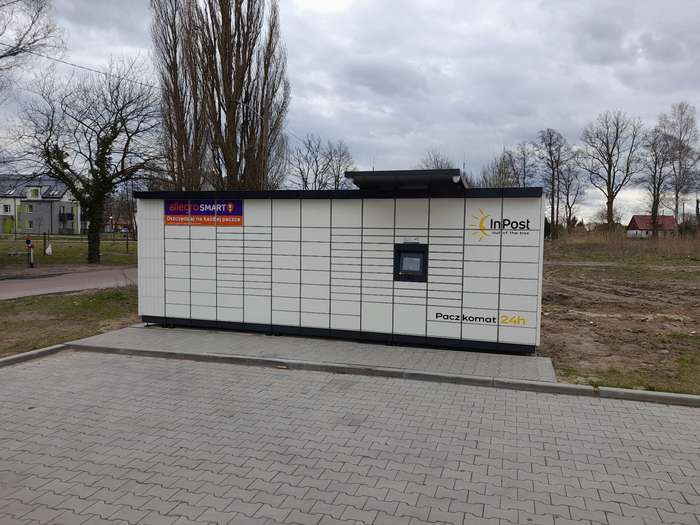 Paczkomat SEC02M Market Dino