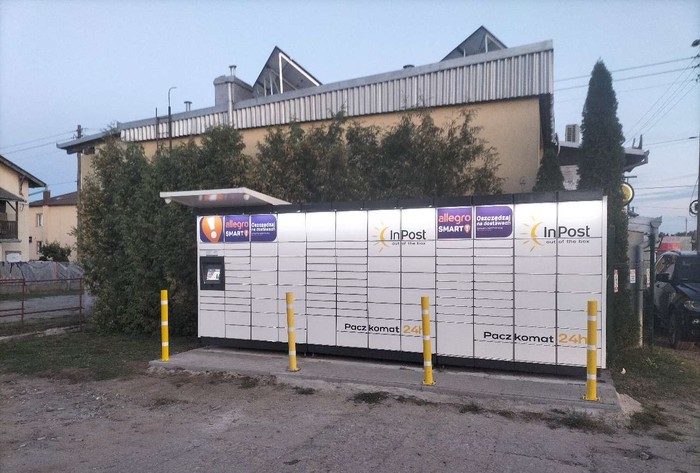 Parcel Locker SEP01M Przy sklepie spożywczym