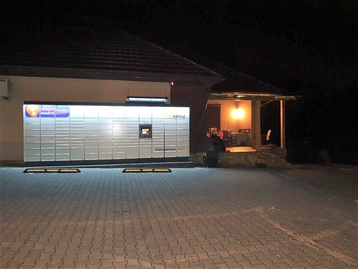 Paczkomat SGN01M Przy Sklepie Spożywczym