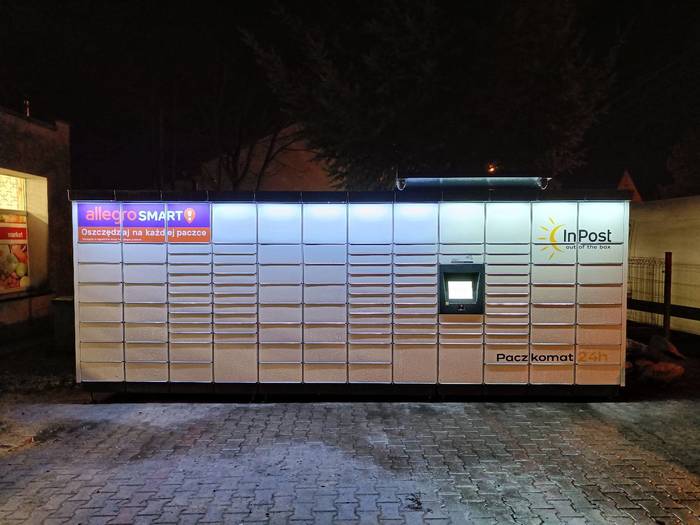 Paczkomat SGQ01M Przy sklepie Bort-Wimar