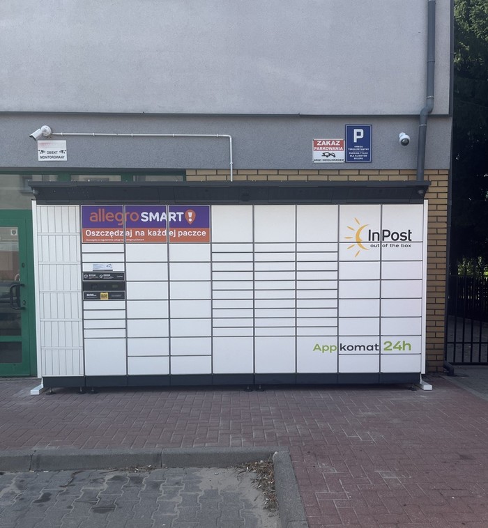 Paczkomat SIE02BAPP przy sklepie Fabryka Sypialni