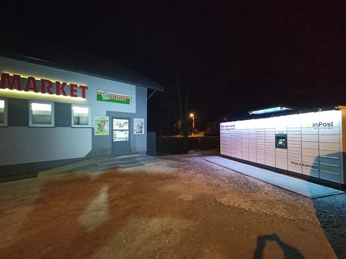 Поштомат SIJ01M Przy sklepie spożywczym