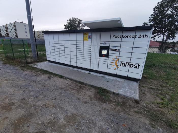 Paczkomat SIK01M Przy hotelu pracowniczym