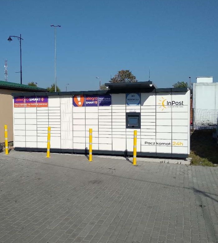 Paczkomat SIR05M obiekt mieszkaniowy