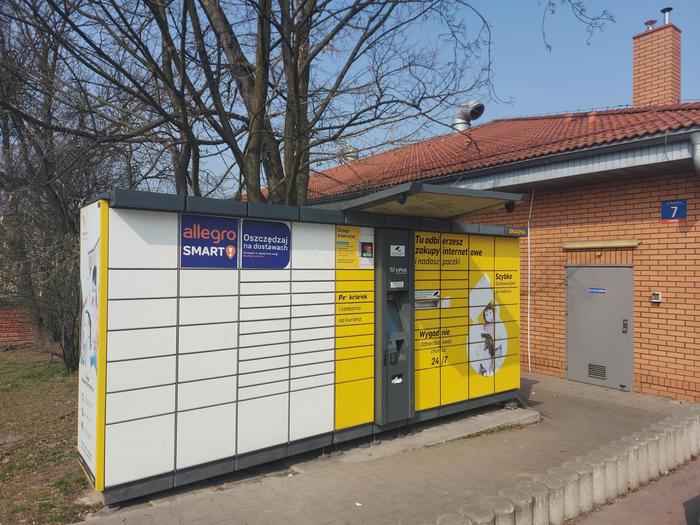 Paczkomat SKA01A Przy markecie Netto