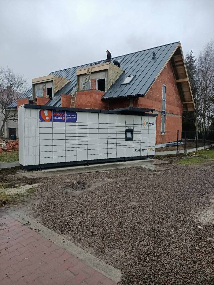 Paczkomat SKA07M Sklep Spożywczy OLA wjazd