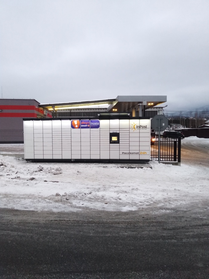 Paczkomat SKC04M Stacja Paliw STANEX