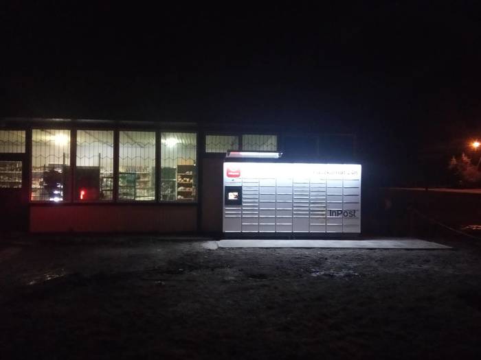 Parcel Locker SKD01M Przy sklepie spożywczym