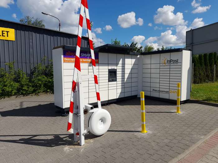Paczkomat SKI15M Stacja Paliw Skierniewice Aleja Marcina Rataja 14