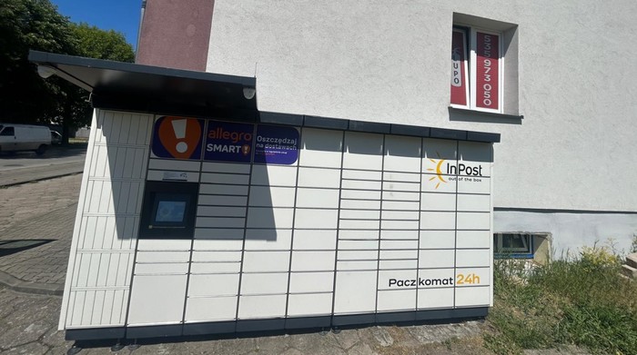 Paczkomat SKK06M Południowa część budynku