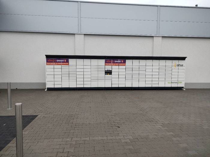 Parcel Locker SLN02BAPP przy Lidlu