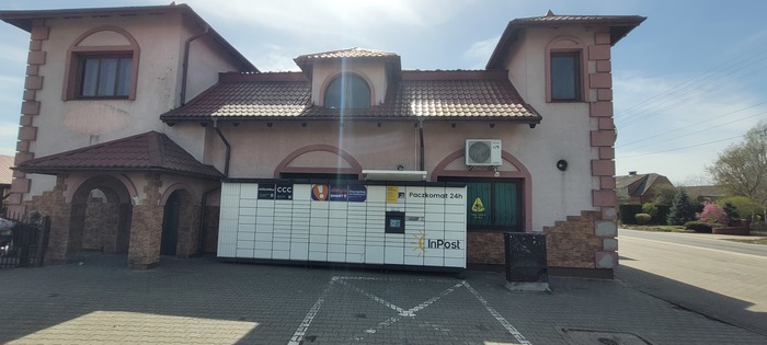 Paczkomat SNY01M Przy sklepie