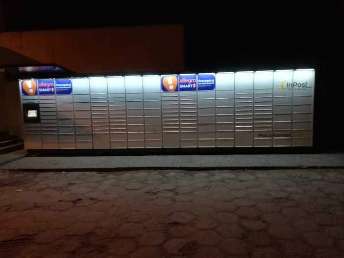 Paczkomat SOI02M Przy stacji paliowej STAN-POL