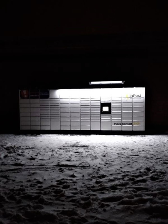 Paczkomat SOL02M Na parkingu Twój Market