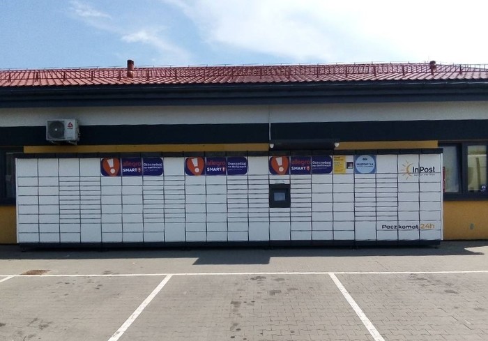 Paczkomat SOO01M Przy sklepie Piotruś Pan