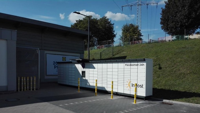 Paczkomat SOS04M Przy sklepie Lidl