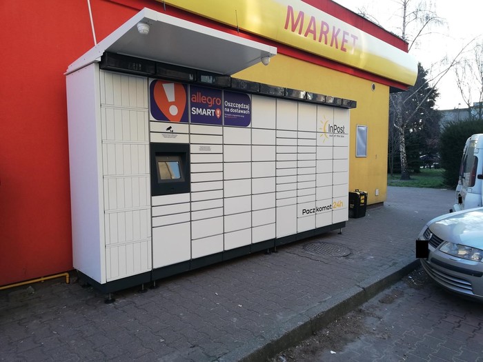 Paczkomat SOS13M Przy sklepie Lewiatan