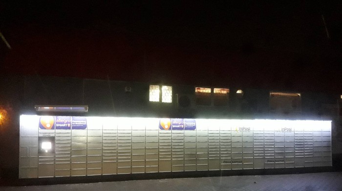 Parcel Locker SOS25M Przy sklepie SPAR