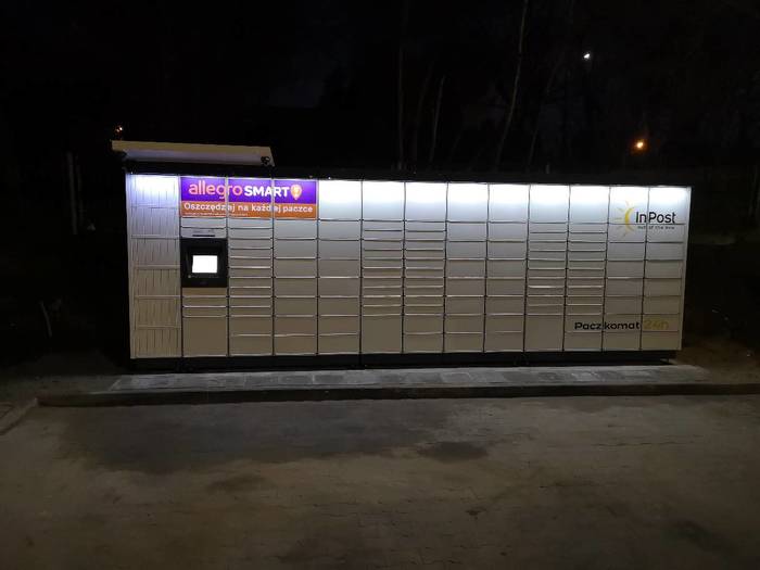 Paczkomat SOS49M Przy markecie Aldi