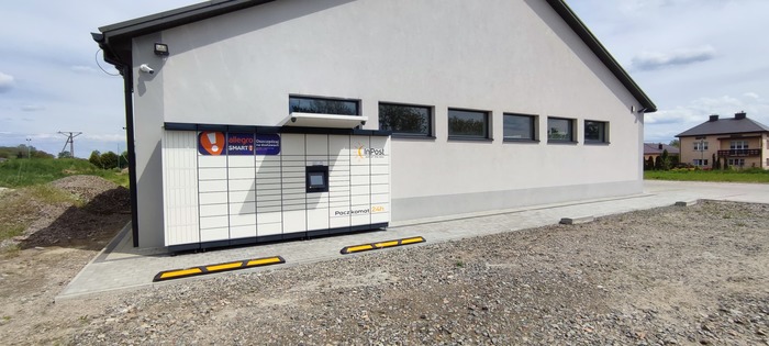 Paczkomat SQM01M Boczny parking