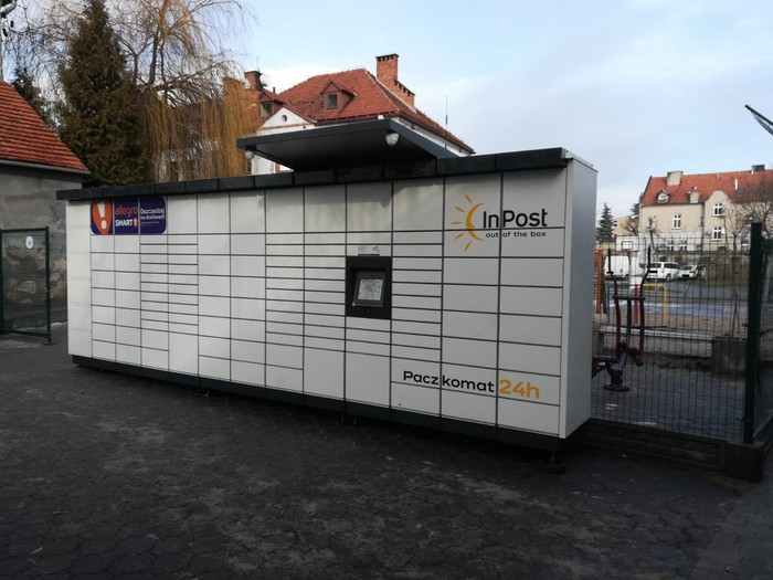 Paczkomat SRE05M Przy placu zabaw