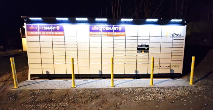 Parcel Locker SRGQ01BAPP Parking przy sklepie Groszek