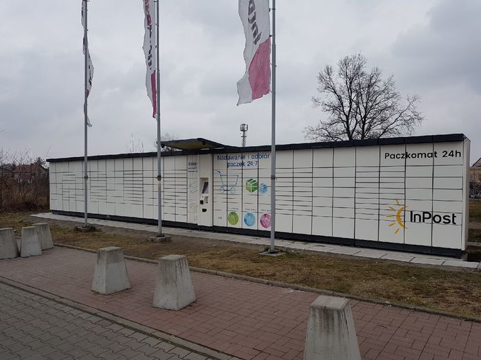 Paczkomat SRS01ML Przy markecie Intermarche