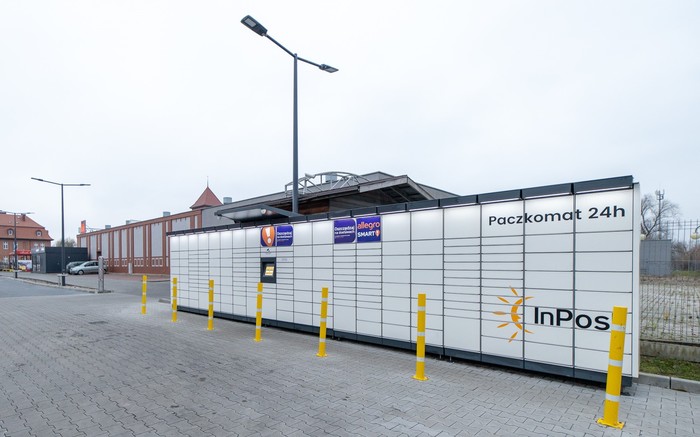 Paczkomat SRW01M Parking Lidla