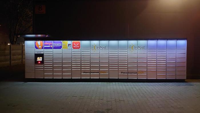 Paczkomat SRW03M Przy Centru Handlowym  A Centrum