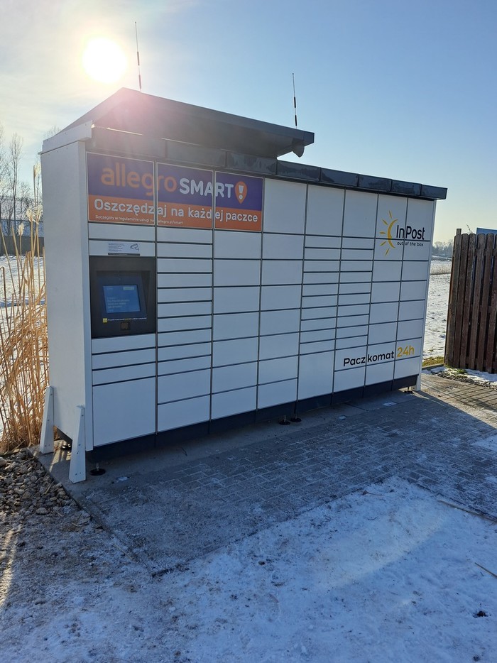Paczkomat SSH01M Parking przy restauracji "Łysa Góra"