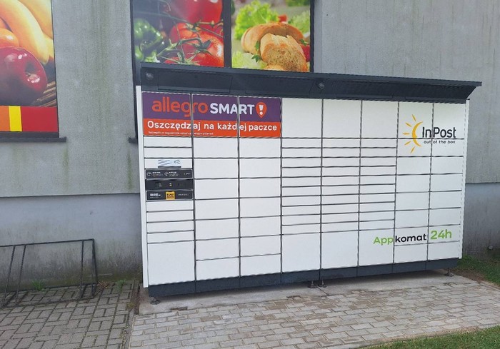 Paczkomat SSNA01BAPP Przy sklepie spożywczym