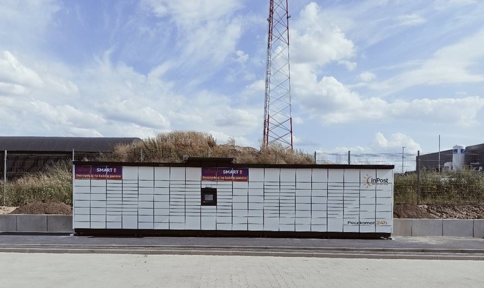 Parcel Locker STE04M Przy parkingu sklepu Lidl