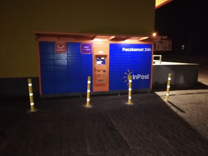 Paczkomat STJ01G przy sklepie Arhelan
