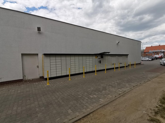Paczkomat STK02N Przy sklepie Intermarche