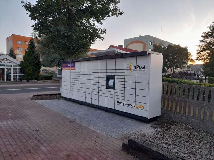 Paczkomat STK04M Akademia Auto Świat