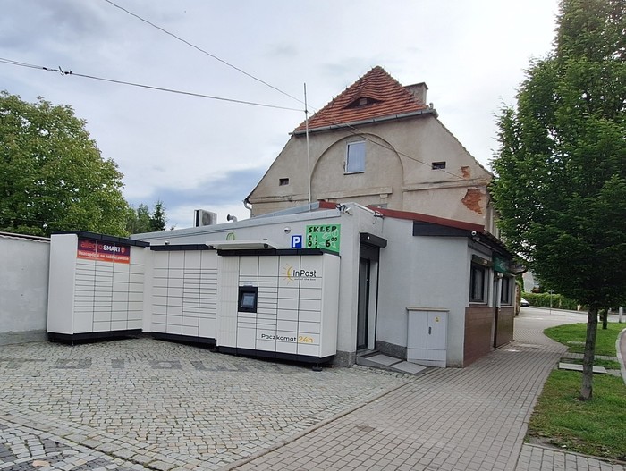 Поштомат STM08M Przy sklepie spożywczym