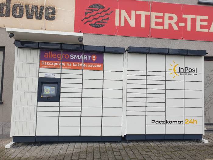 Paczkomat STO08M Przy sklepie samochodowym Vmax