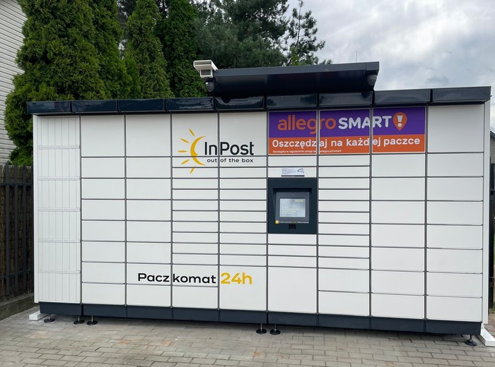 Paczkomat STRE01M Plac zabaw