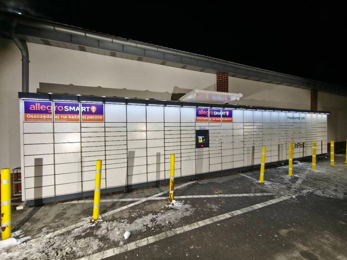 Parcel Locker STS02M Przy sklepie Lidl