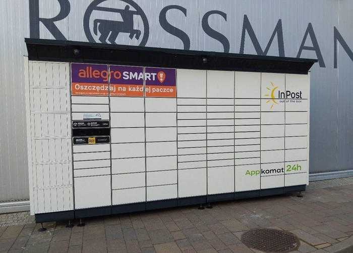 Paczkomat STS07BAPP Przy parkingu