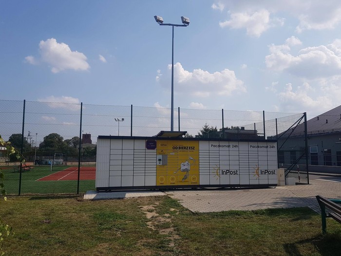 Parcel Locker STZ01N Przy kortach tenisowych