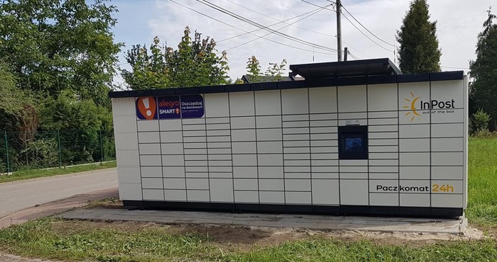 Paczkomat SUJ08M ul. Sobieskiego róg ul. Przybosia