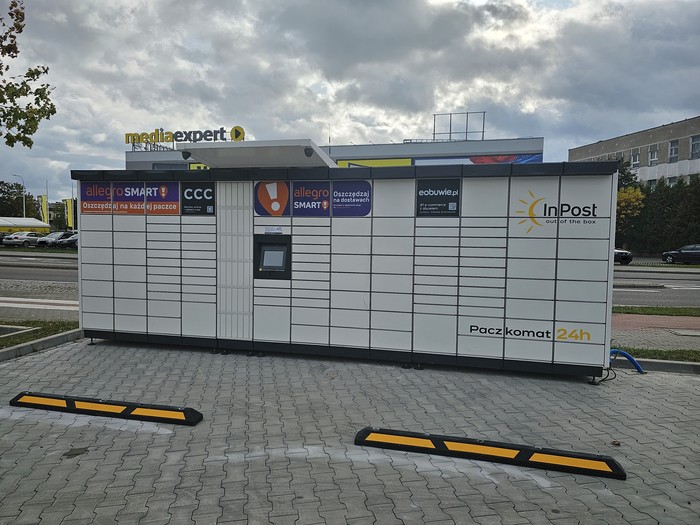 Paczkomat SUW20M przy ALDI