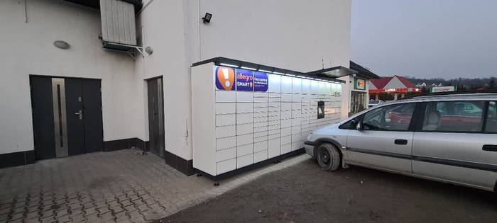 Paczkomat SVD01M Parking Delikatesy Cezar