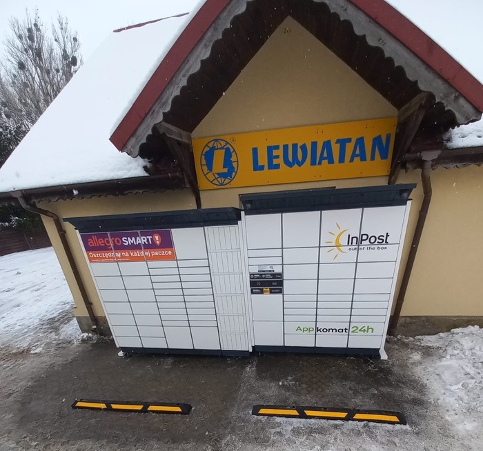Paczkomat SVJ01BAPP przy sklepie Lewiatan