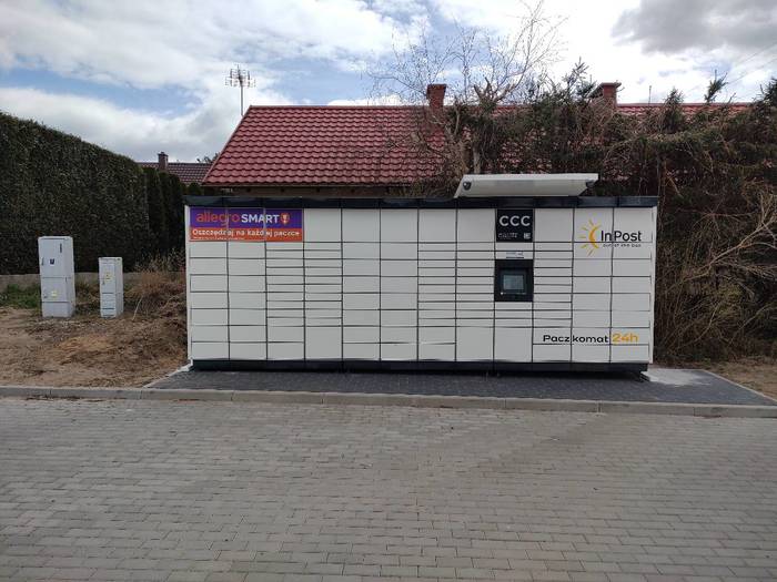 Paczkomat SWG01M Przy obiekcie sportowym