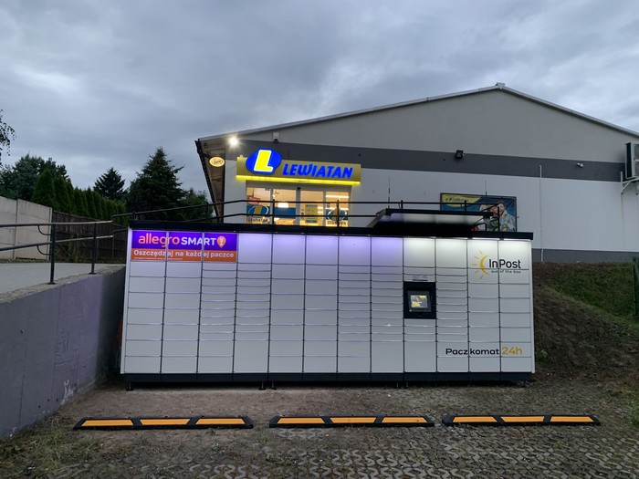 Paczkomat SWL01M Przy sklepie Lewiatan