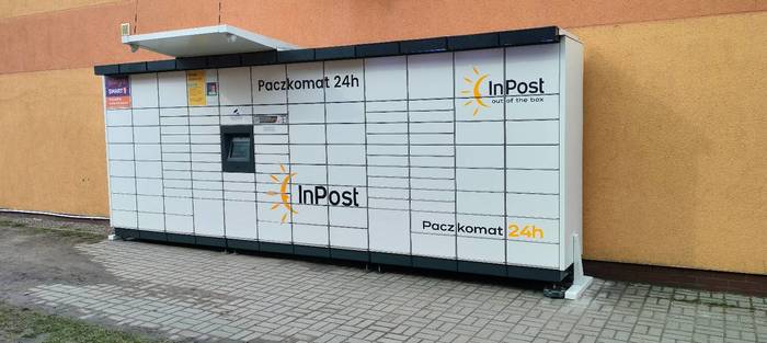 Paczkomat SXA01M Przy sklepie Lewiatan