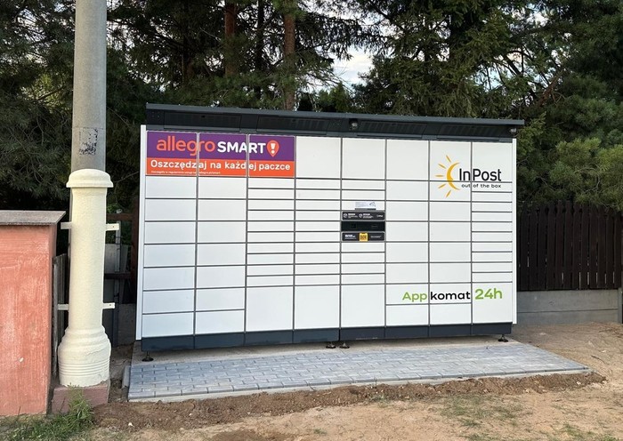 Paczkomat SXU01BAPP posesja prywatna
